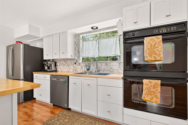 1422 Chardonnay Drive, Houston, TX 77077