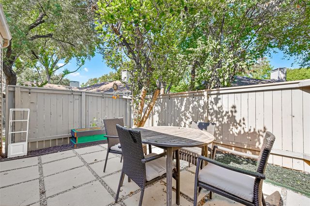 1422 Chardonnay Drive, Houston, TX 77077