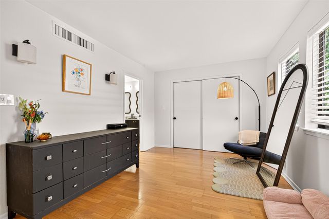 1422 Chardonnay Drive, Houston, TX 77077