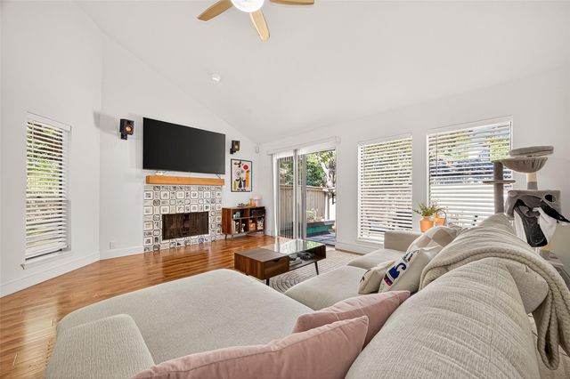 1422 Chardonnay Drive, Houston, TX 77077