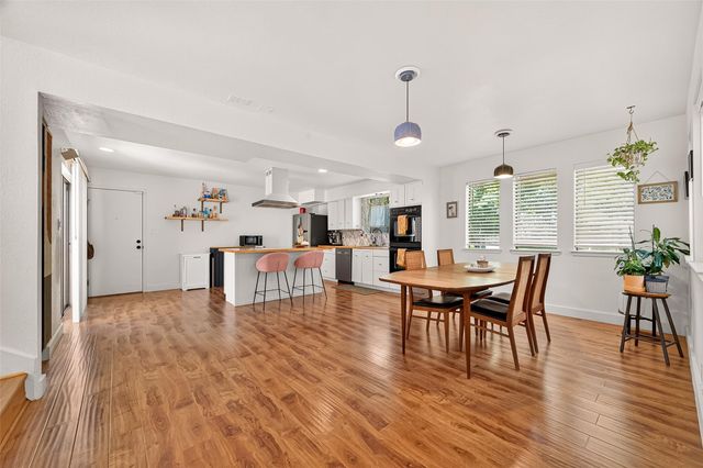 1422 Chardonnay Drive, Houston, TX 77077