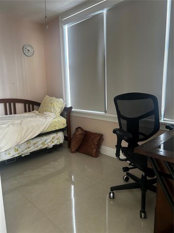 231 174th St 718, Sunny Isles Beach, FL 33160