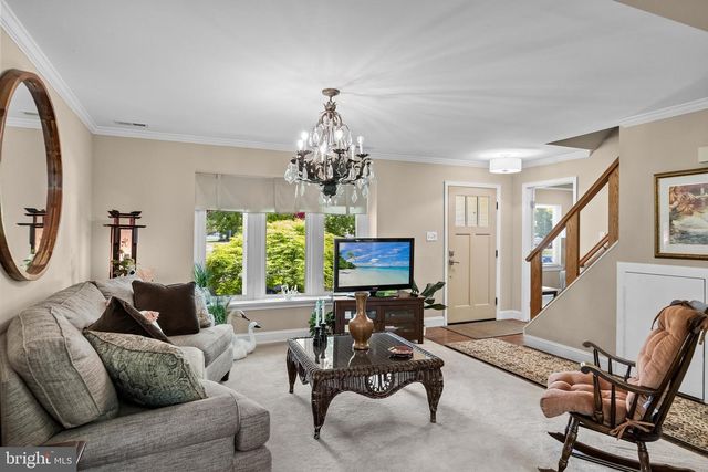 2 DEVONSHIRE RD, Mount Laurel, NJ 08054