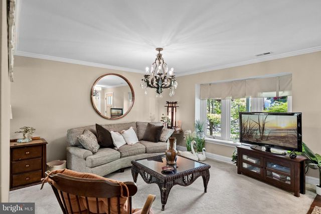2 DEVONSHIRE RD, Mount Laurel, NJ 08054