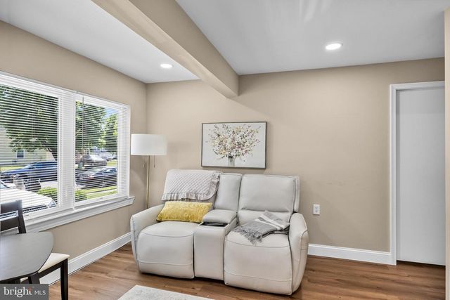 2 DEVONSHIRE RD, Mount Laurel, NJ 08054