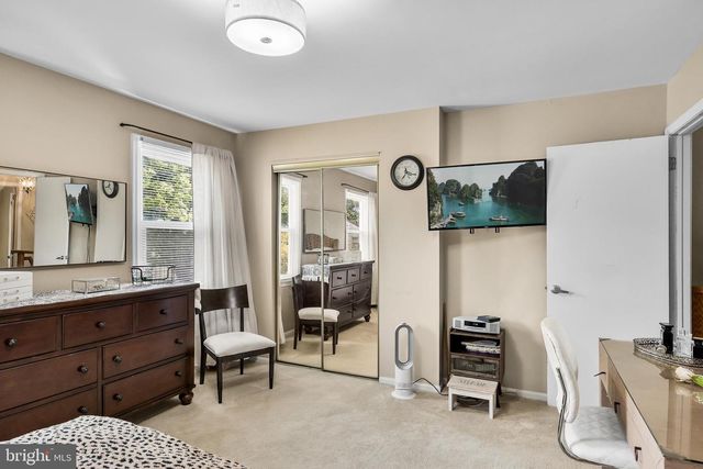 2 DEVONSHIRE RD, Mount Laurel, NJ 08054
