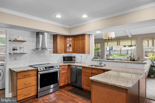 2 DEVONSHIRE RD, Mount Laurel, NJ 08054