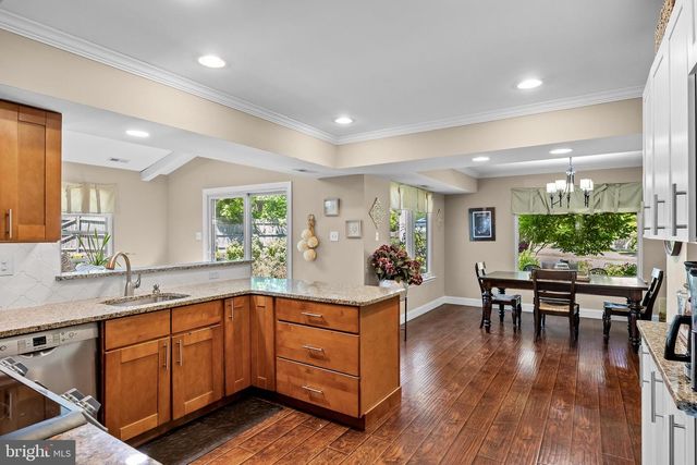 2 DEVONSHIRE RD, Mount Laurel, NJ 08054