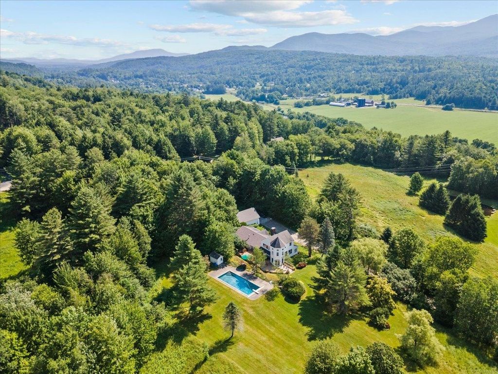 218 Shaw Hill Road, Stowe, VT 05672