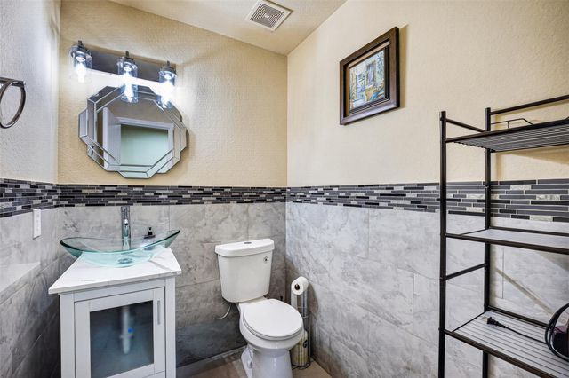 7130 Liberty Oak Court, Houston, TX 77049