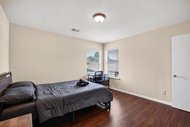 7130 Liberty Oak Court, Houston, TX 77049