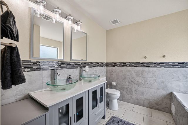 7130 Liberty Oak Court, Houston, TX 77049