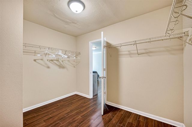 7130 Liberty Oak Court, Houston, TX 77049