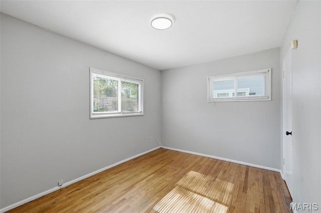 10537 Earl Drive, St Louis, MO 63136