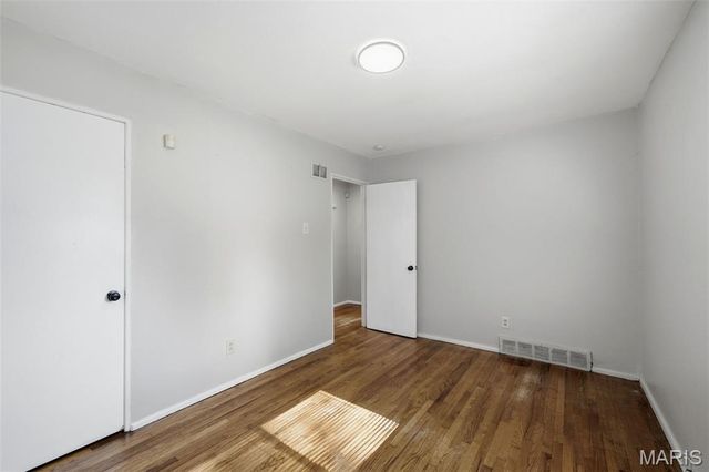 10537 Earl Drive, St Louis, MO 63136