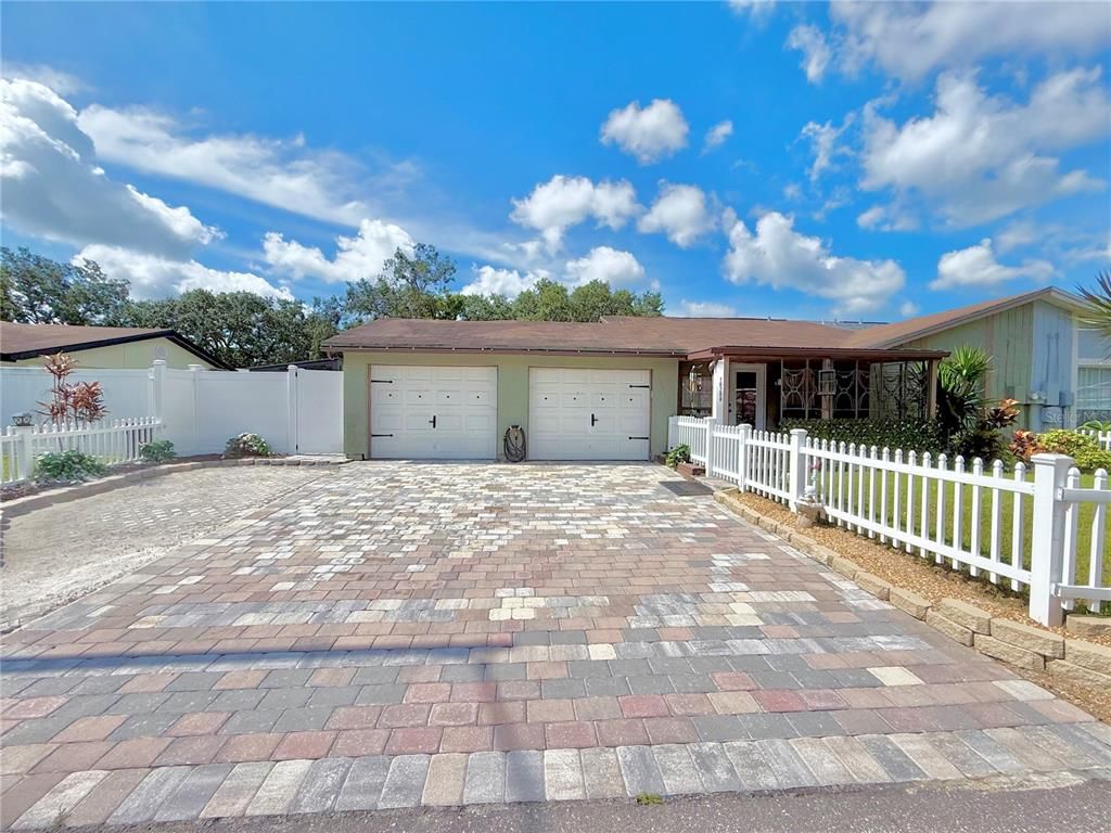 10208 TURTLE HILL COURT, Tampa, FL 33615