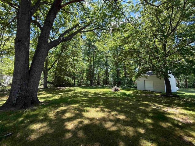 182 E M-61 Highway, Gladwin, MI 48624