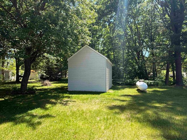 182 E M-61 Highway, Gladwin, MI 48624