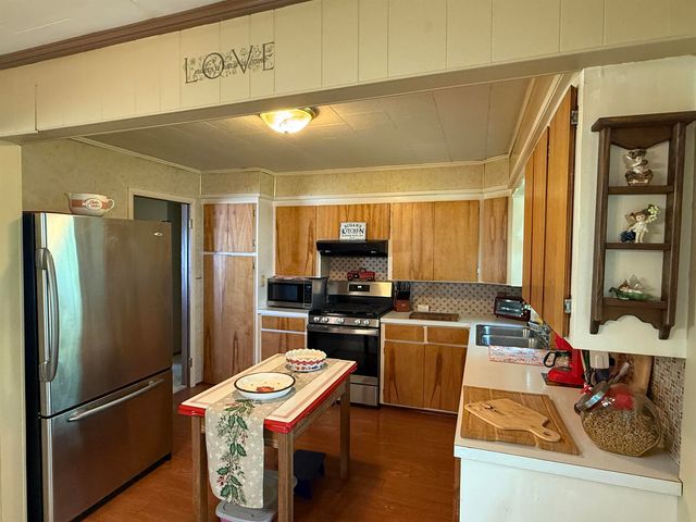 182 E M-61 Highway, Gladwin, MI 48624