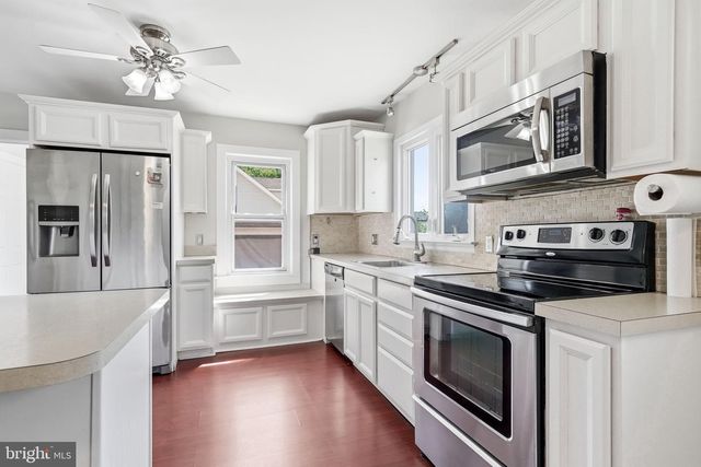 126 TOMLIN STATION RD, Gibbstown, NJ 08027