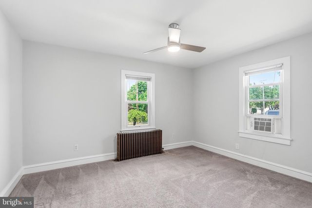 126 TOMLIN STATION RD, Gibbstown, NJ 08027