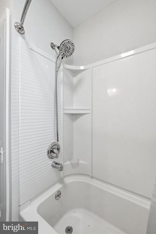 126 TOMLIN STATION RD, Gibbstown, NJ 08027