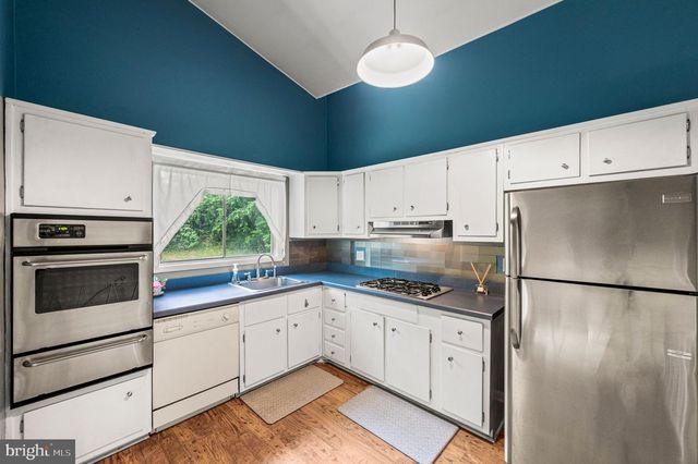 41 CAMELOT DR, Plymouth Meeting, PA 19462