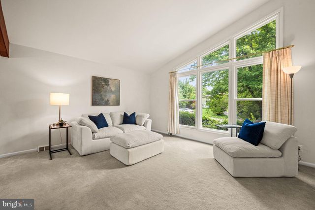 41 CAMELOT DR, Plymouth Meeting, PA 19462