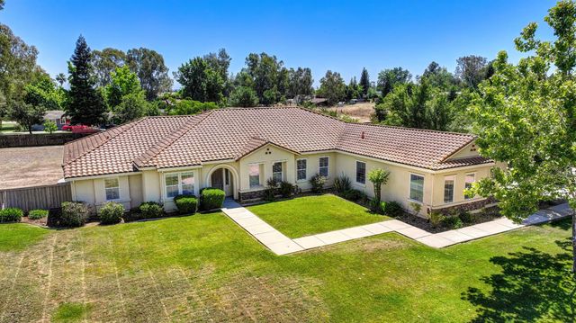 8001 Stallion Way, Sacramento, CA 95830