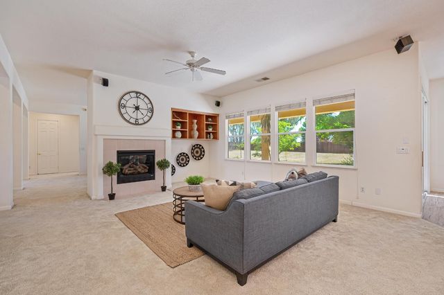 8001 Stallion Way, Sacramento, CA 95830