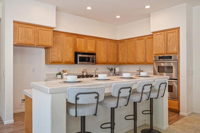 8001 Stallion Way, Sacramento, CA 95830