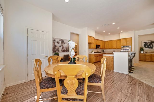 8001 Stallion Way, Sacramento, CA 95830