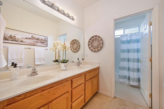8001 Stallion Way, Sacramento, CA 95830