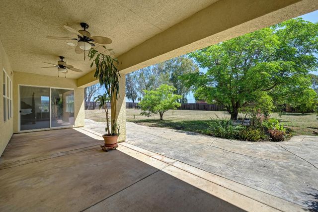 8001 Stallion Way, Sacramento, CA 95830