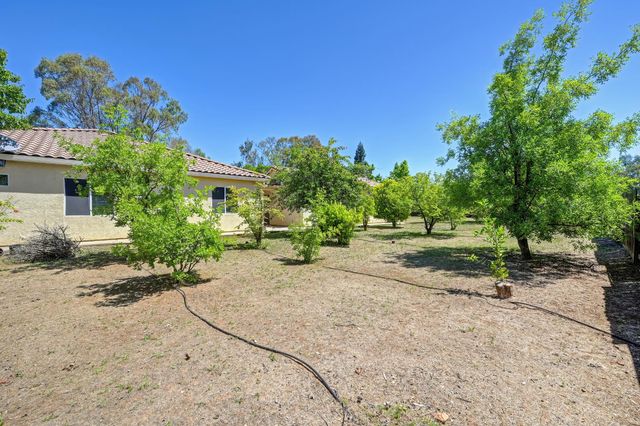 8001 Stallion Way, Sacramento, CA 95830