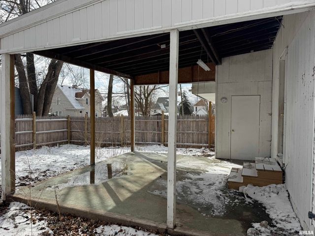 1311 N 9TH Street, Quincy, IL 62301