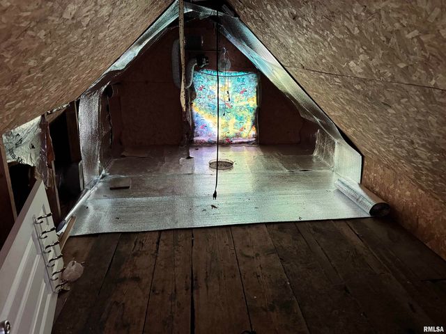 1311 N 9TH Street, Quincy, IL 62301