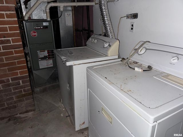 1311 N 9TH Street, Quincy, IL 62301