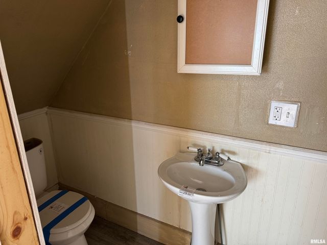 1311 N 9TH Street, Quincy, IL 62301