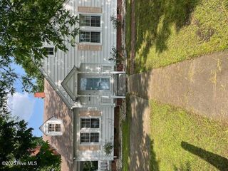 2531 S Memorial Drive, Greenville, NC 27834