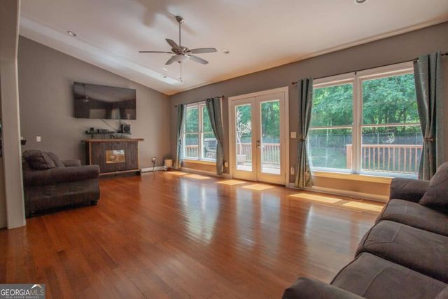 17 Mountain Oaks Drive, Carrollton, GA 30116