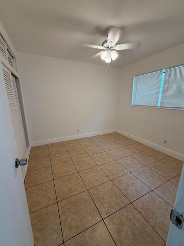 760 NW 4TH Street 2, Hallandale Beach, FL 33009