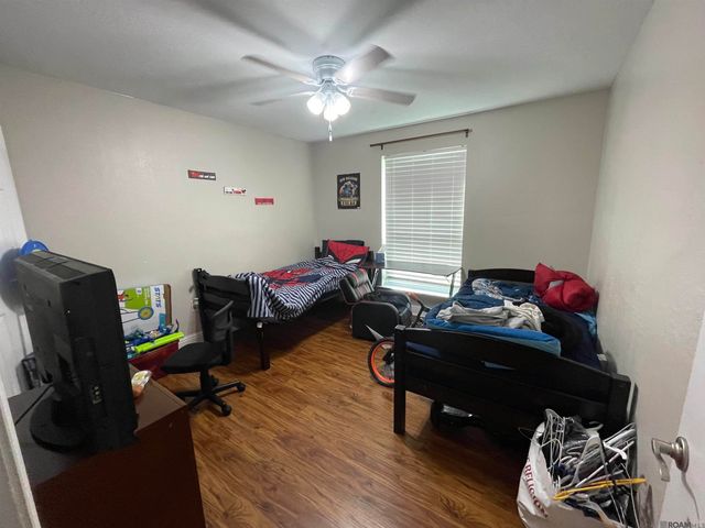 633 Woodcliff Dr, Baton Rouge, LA 70815