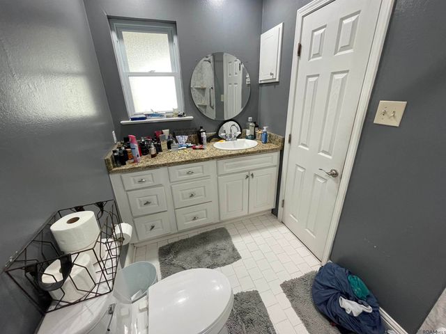 633 Woodcliff Dr, Baton Rouge, LA 70815