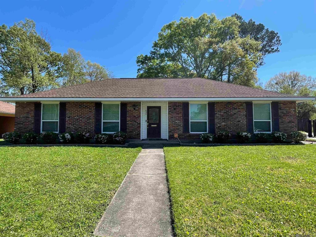 633 Woodcliff Dr, Baton Rouge, LA 70815