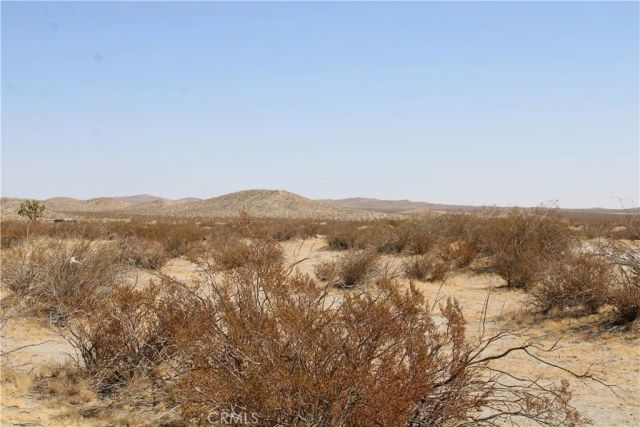 20 Skyranch, Adelanto, CA 92301