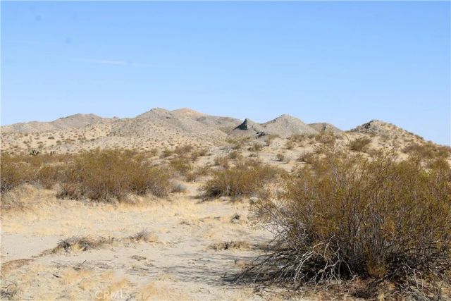 20 Skyranch, Adelanto, CA 92301