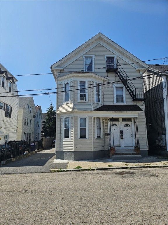 10 Kossuth Street, Providence, RI 02909