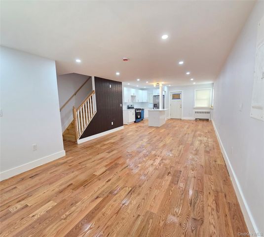 4081 Grace Avenue, Bronx, NY 10466