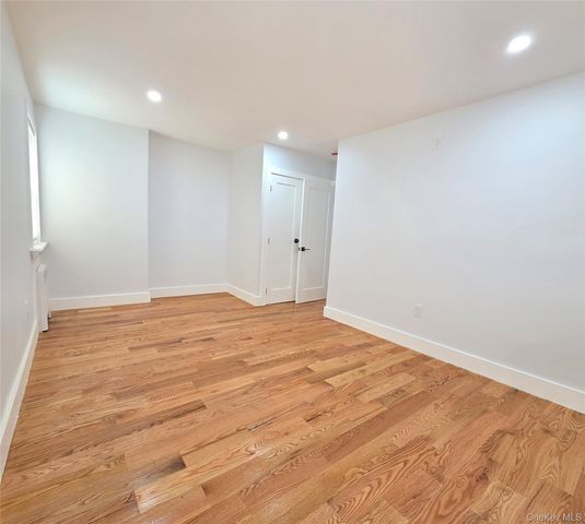 4081 Grace Avenue, Bronx, NY 10466